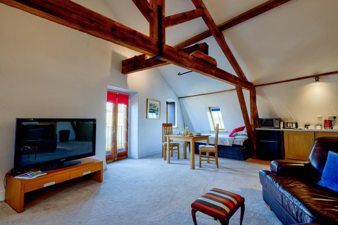 Central Studio Suite - Modern Stay With Free Wifi Stamford Bagian luar foto